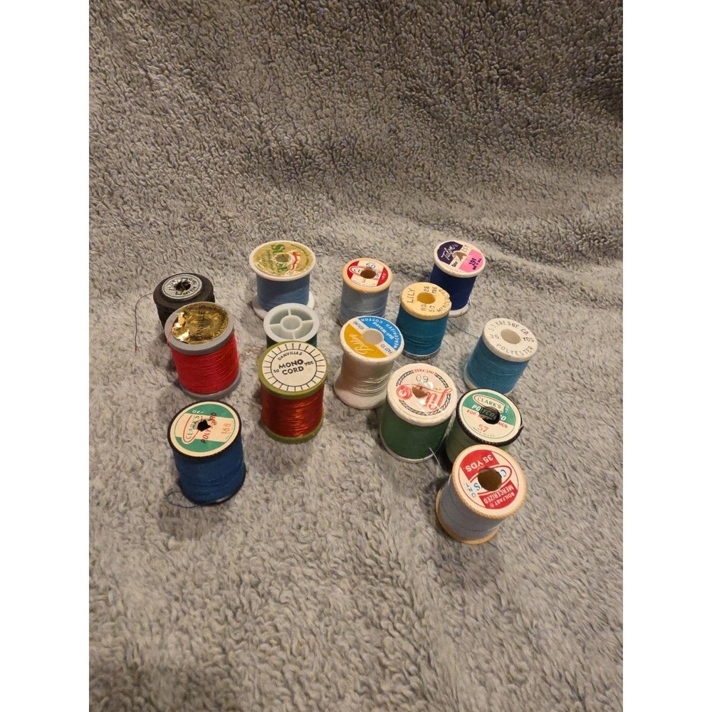 Vintage Variety of 14 Plastic And Styrofoam Thread Spools  Multiple Colors
